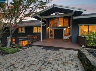 858 Mountain View Dr, Lafayette, CA 94549