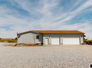 2775 Wyncote Rd, Lingle, WY 82223