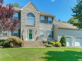 407 Meadowood Rd, Jackson, NJ 08527