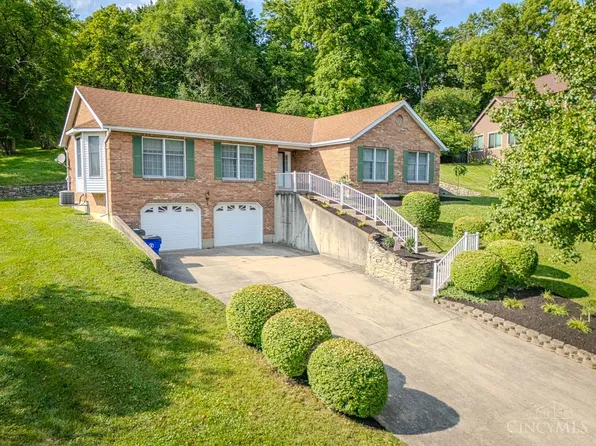 560 Leo Dr, Hamilton, OH 45013