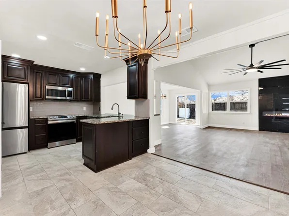 126 Sunnydale, Lewisville, TX 75067