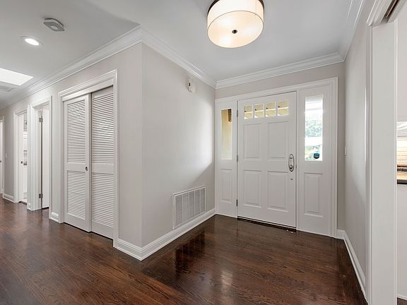 3rd image of 20 Harrison Way
