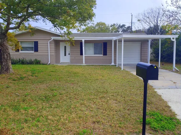 4826 Salem Dr, New Port Richey, FL 34652