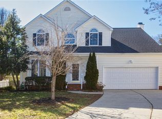 3 Graybark Ct, Greensboro, NC 27407