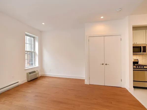 1355 Second Avenue image 2 of 6