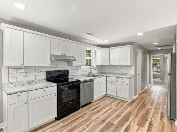 721 Taylor Rd, Manchester, TN 37355