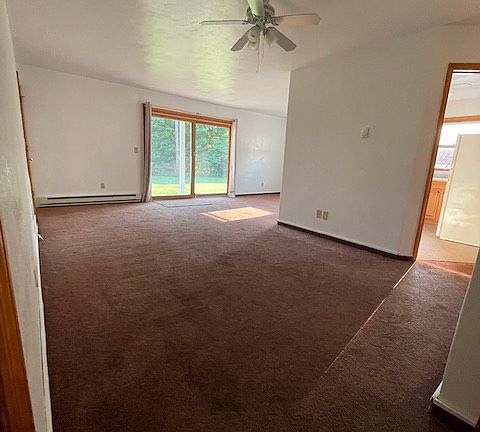 2nd image of 25 Hinkley Dr #1