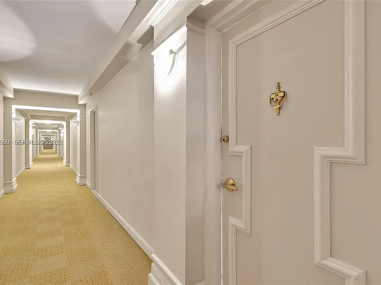 5700 Collins Ave #15D — Photo 31