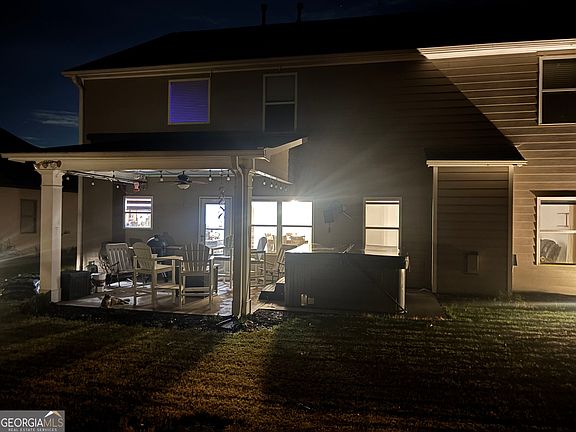 4th image of 24 Cottage Walk NW