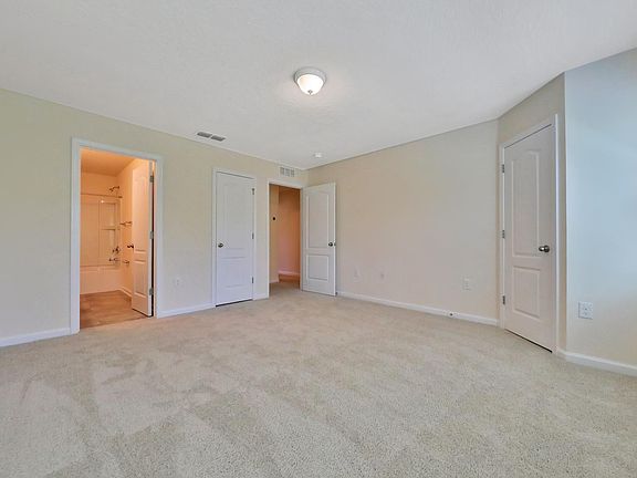 5th image of 646 Servia Dr