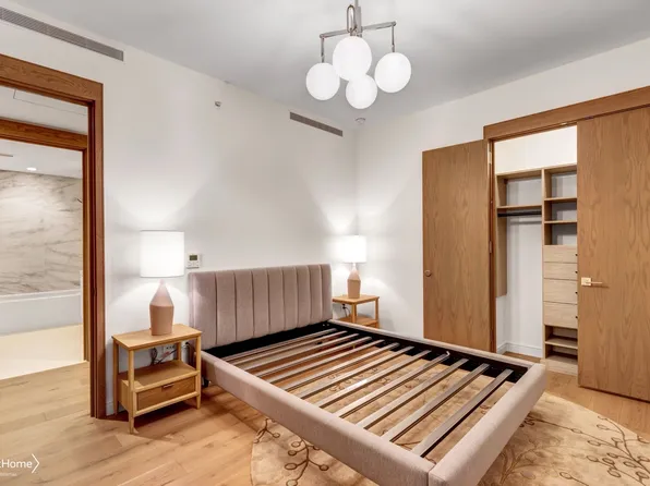 200 East 21st Street image 16 of 48