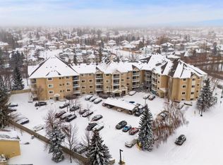 Pointe Twin Brooks, Edmonton, AB T6J 7B4