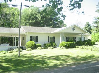 18 School Rd, Jersey Shore, PA 17740