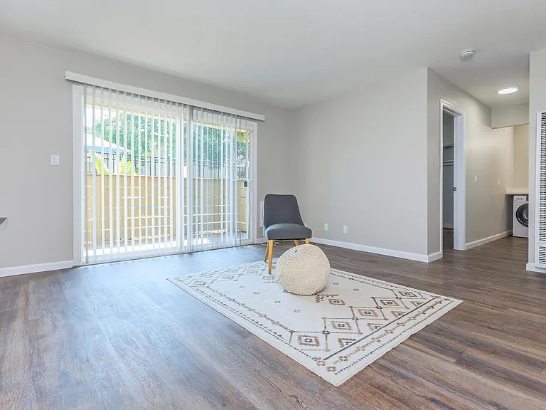 4401 Central Ave — Photo 57
