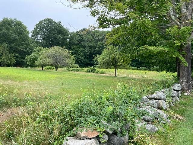 2nd image of 640 Washington Road