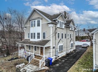 11 Middle St, New Milford, CT 06776