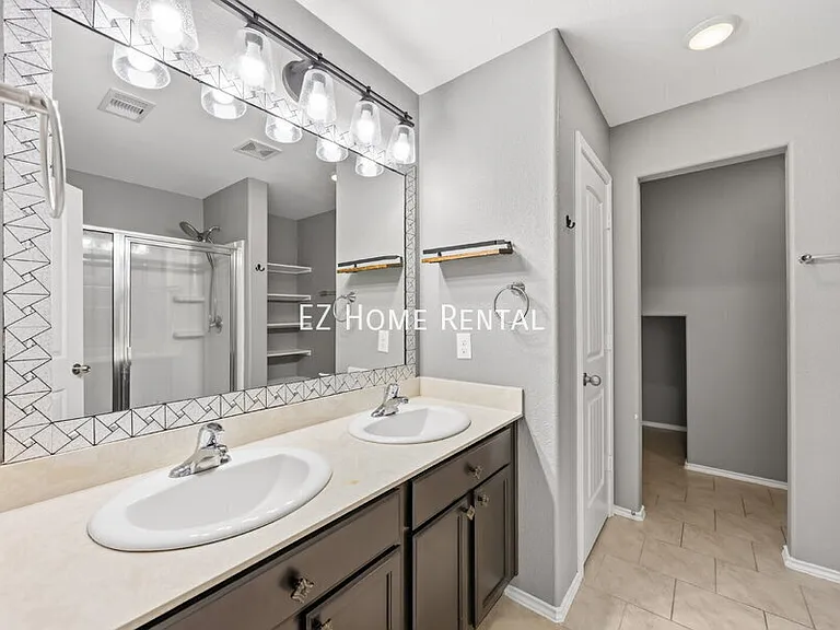 21615 Cavallo Ln — Photo 14