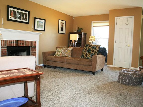 5th image of 4209 Cross Creek Dr