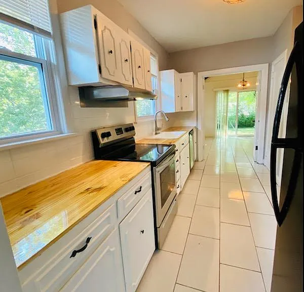 438 N Drury Ave — Photo 10