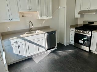 11 Summer St #2F, Northampton, MA 01060