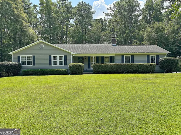 5 Smokemont Dr, Lagrange, GA 30241