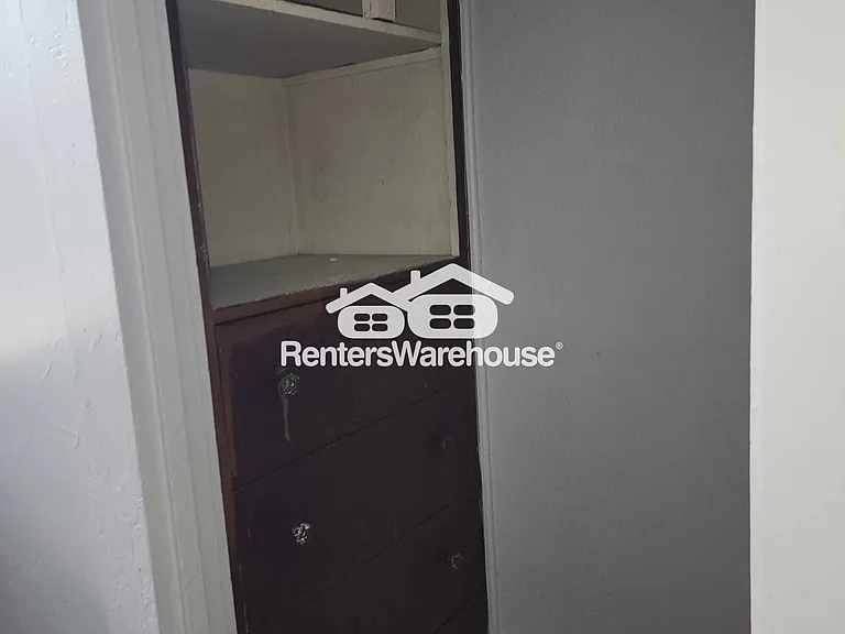604 N High St — Photo 6