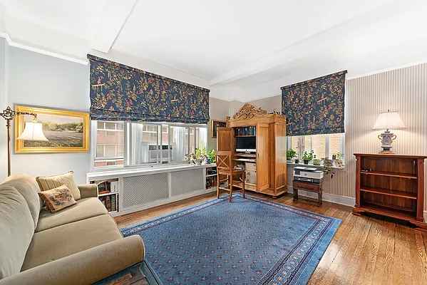 Sold by Compass | media 8
