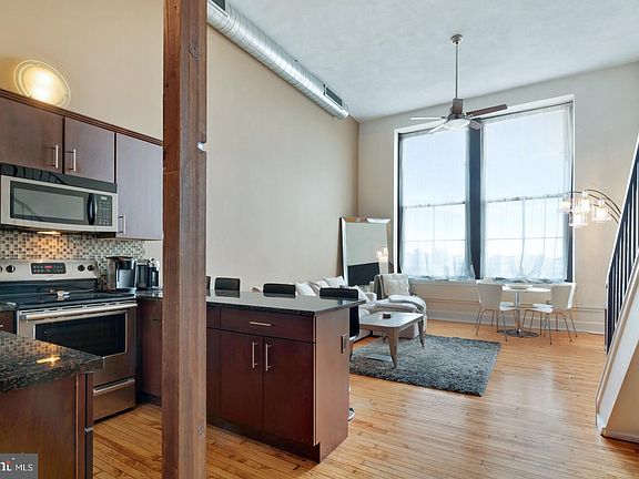 5th image of 1201-15 Fitzwater St #414