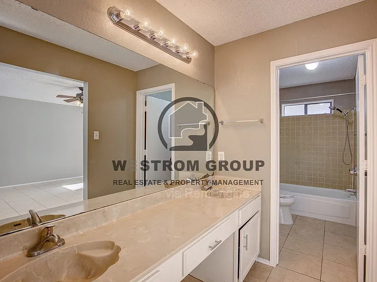 420 Revolution Ln — Photo 15