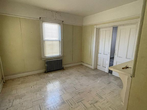 4th image of 16 Prairie Ave Unit 1