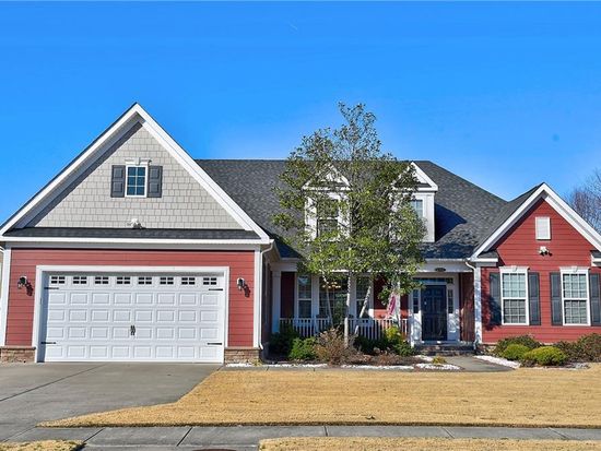1304 Thrasher Lndg, Chesapeake, VA 23320