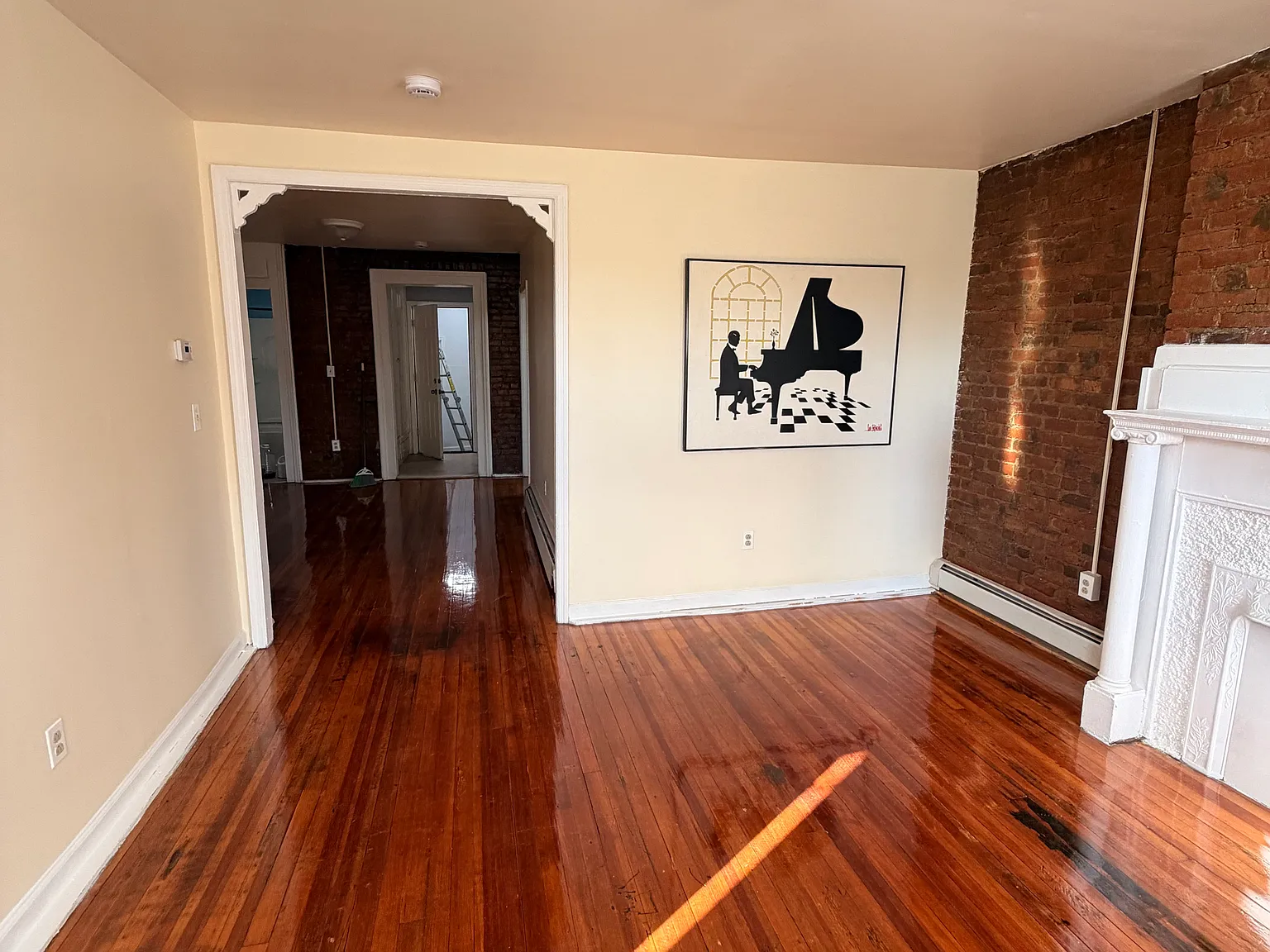 2 bed, 925 sqft, $1,700 — Photo 2