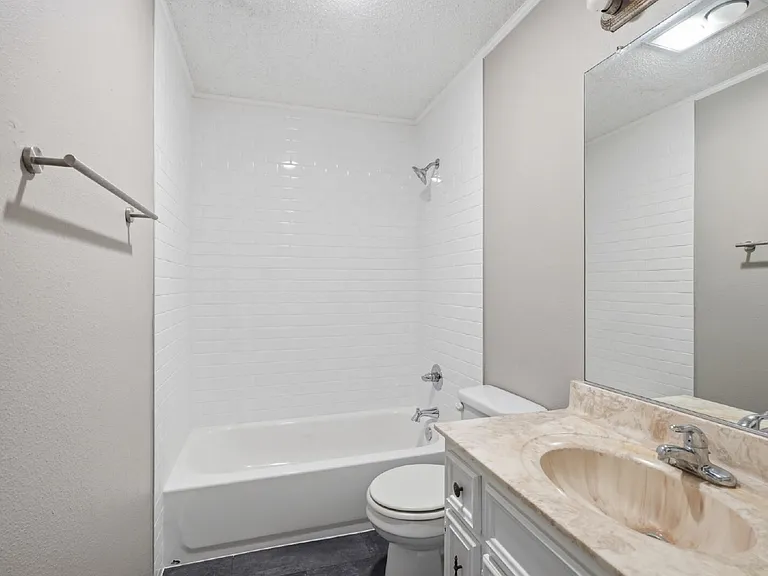 7406 Waco Ave #B — Photo 8