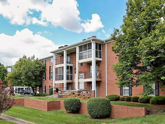 4th image of 103 Donard Park Ave #103