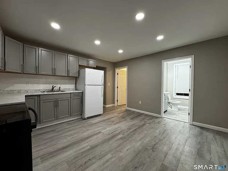 17 Sherman Ave #1 — Photo 8