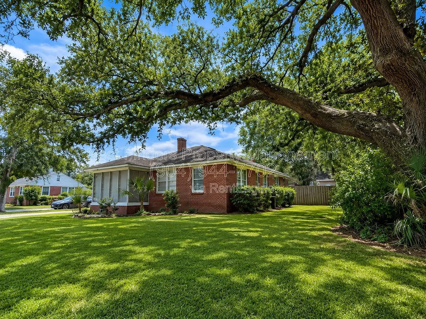 3 bed, 1.0 bath, 1230 sqft, $2,150 — Photo 3