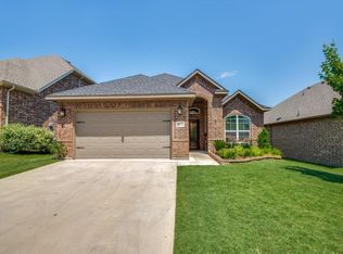 9609 Rio Frio Trl, Fort Worth, TX 76126
