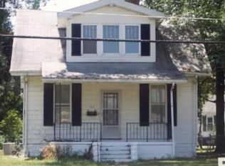 723 W Center St, Girard, IL