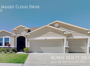 5041 Jagged Cloud Dr, Wimauma, FL 33598