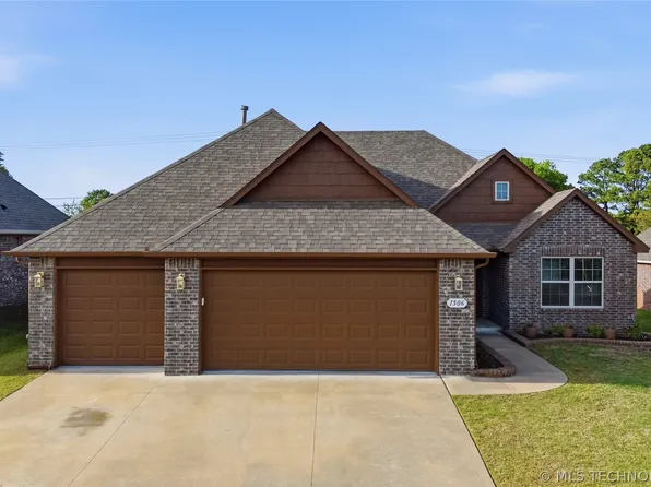 1506 E New Orleans Pl, Broken Arrow, OK 74011