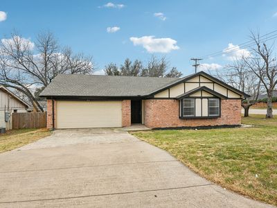 753 Toni Dr, Hurst, TX, 76054