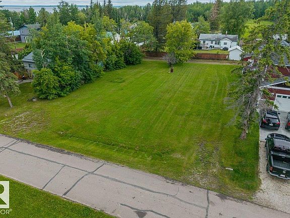 3rd image of 4707 43rd St