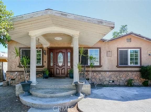 3rd image of 13824 Elwyn Dr
