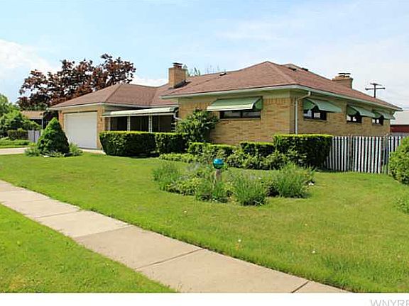 2nd image of 12 Seminole Ln