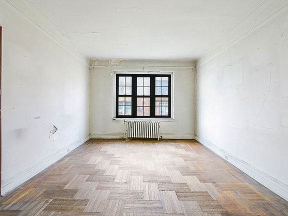 4th image of 2 Grace Ct APT 5W