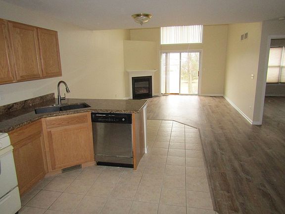 2nd image of 1511 Scarlett Way
