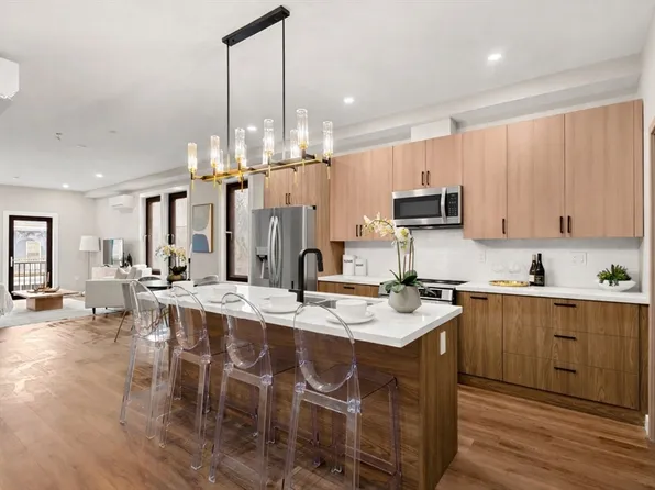 14 Schuyler St #3, Dorchester, MA 02121