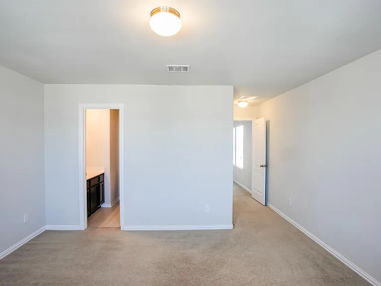 8049 Arezzo Dr — Photo 22