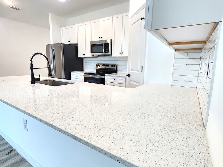 133 Hightower Ave S #133 — Photo 4