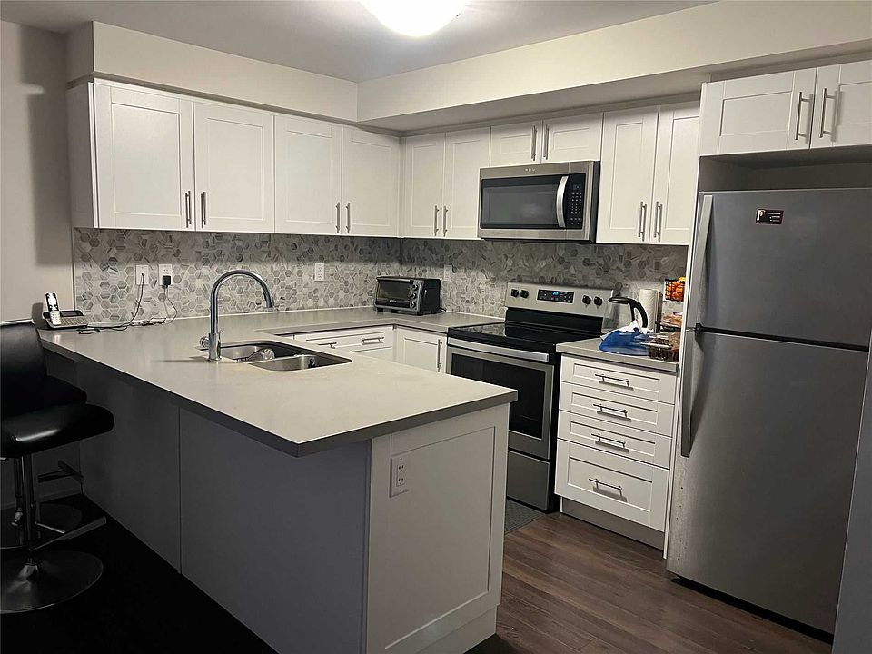 2nd image of 30 Westmeath Ln #2501